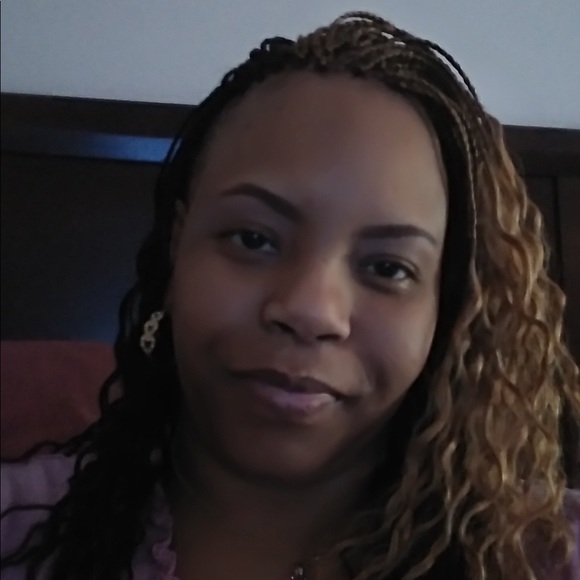 Meet your Posher, Tonya - Picture 1 of 1